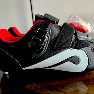 Peloton cycling shoes - brand new and in box!